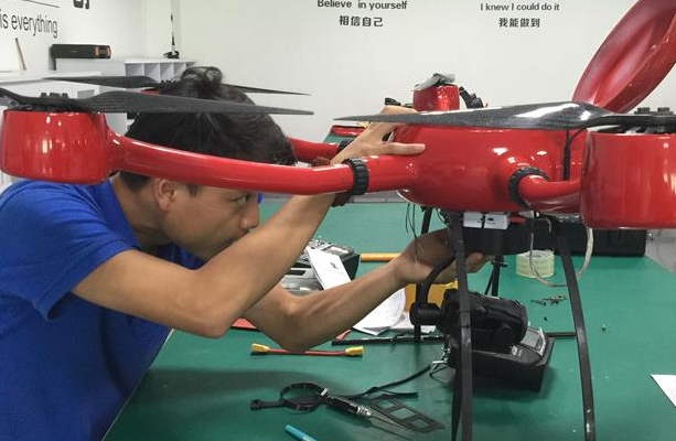 無人機(jī).png 無人機(jī).png