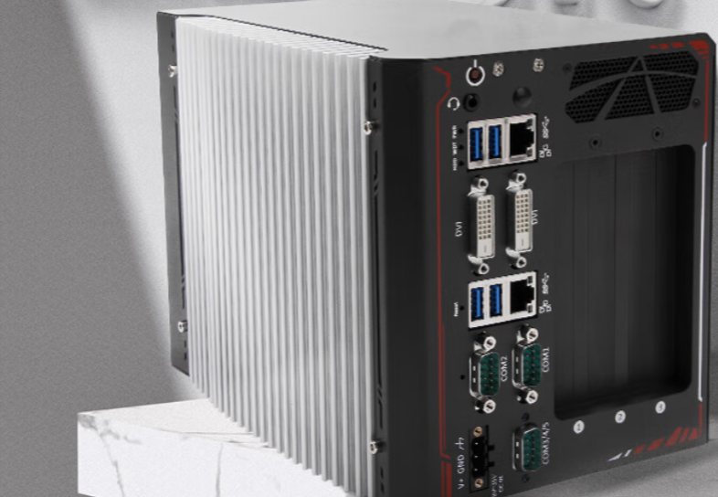 嵌入式工控機(jī).png 嵌入式工控機(jī).png