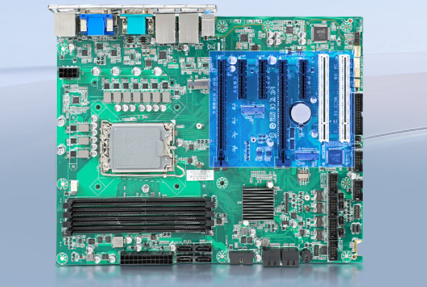 工控機擴展插槽.png 工控機擴展插槽.png