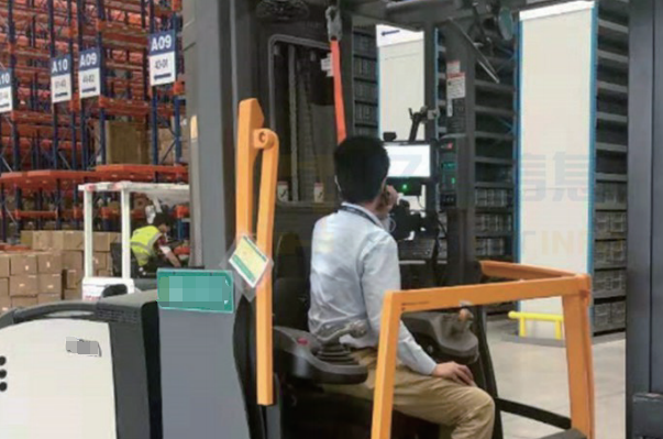 叉車三防平板電腦.png 叉車三防平板電腦.png