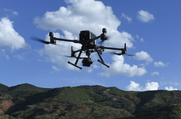 無人機.png 無人機.png