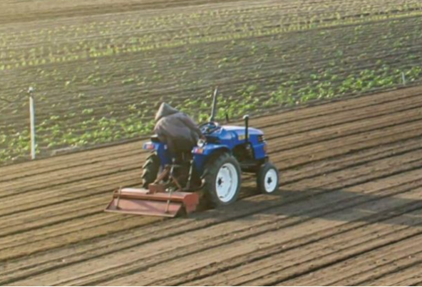 農(nóng)機(jī)導(dǎo)航自動(dòng)駕駛.png 農(nóng)機(jī)導(dǎo)航自動(dòng)駕駛.png